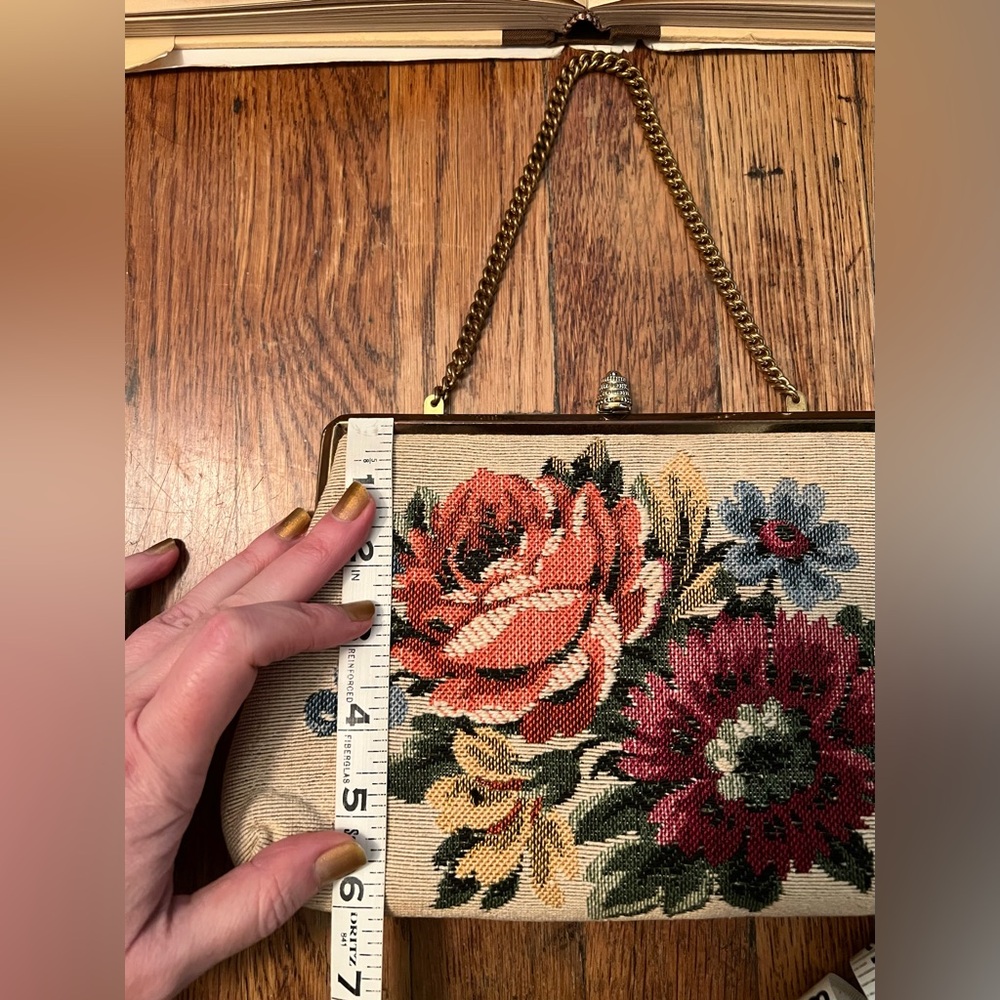 Vintage Tapestry Needlepoint Floral Purse - Picture 5 of 7